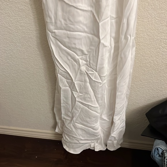 Bardot Wyn Satin Halter Dress in orchid white - Picture 8 of 16